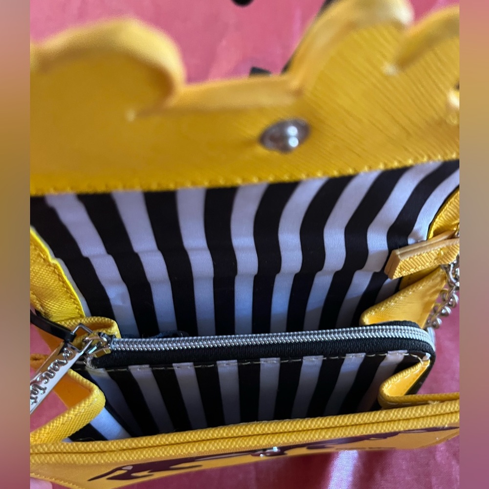 Wallet - Picture 3 of 5